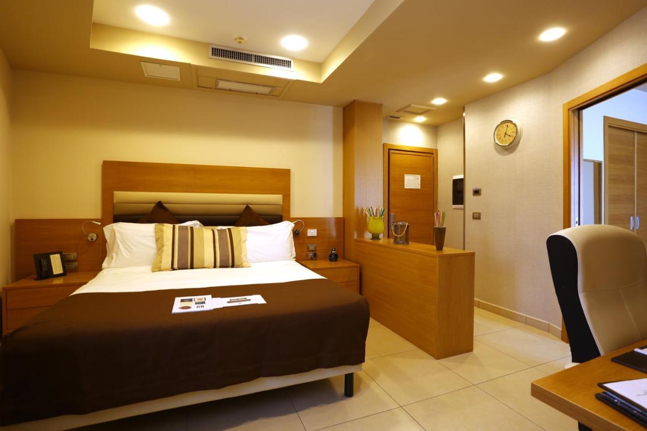 Hotel Agora Sure Hotel Collection By Best Western Lago Patria Eksteriør billede