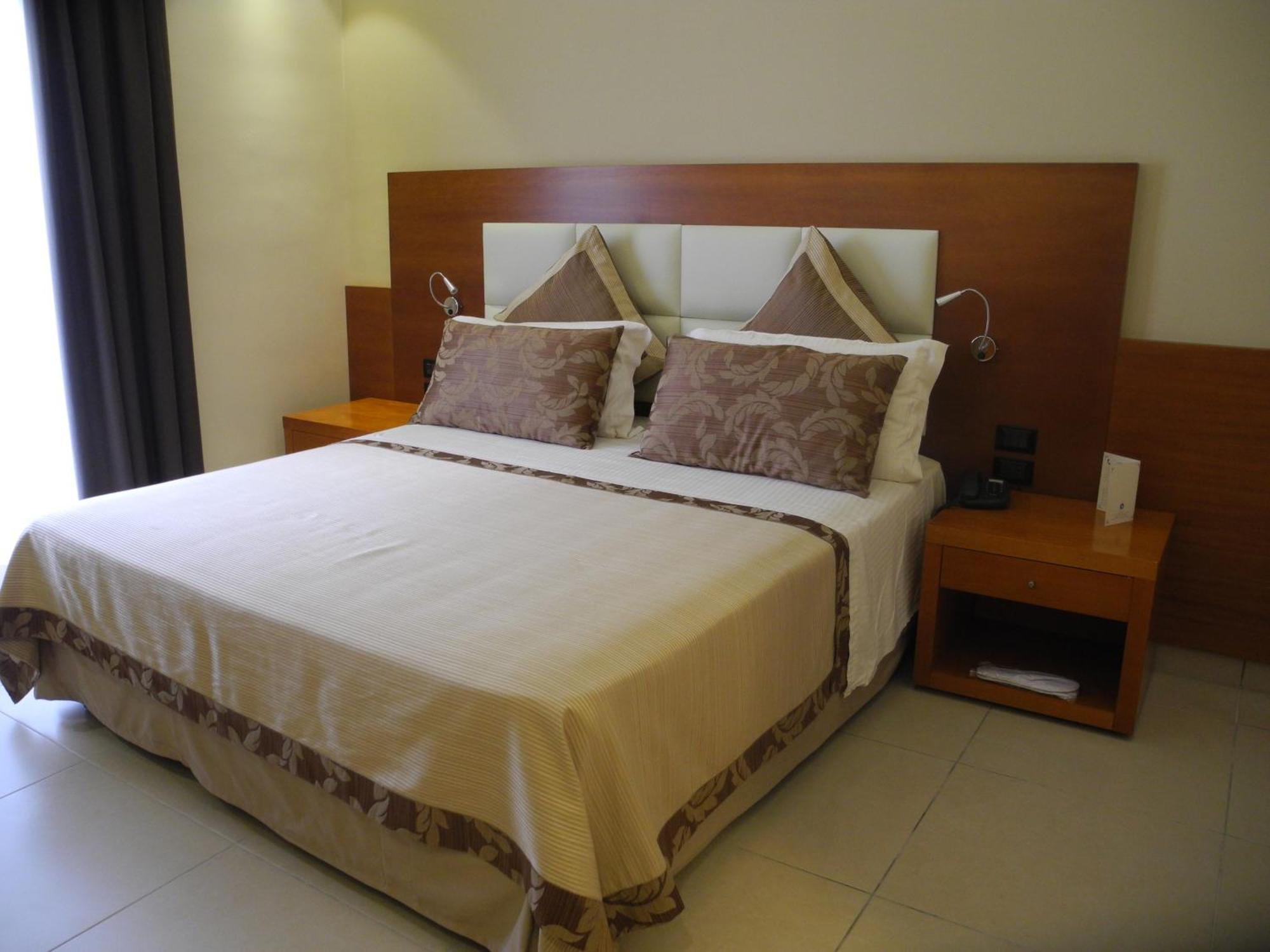Hotel Agora Sure Hotel Collection By Best Western Lago Patria Eksteriør billede