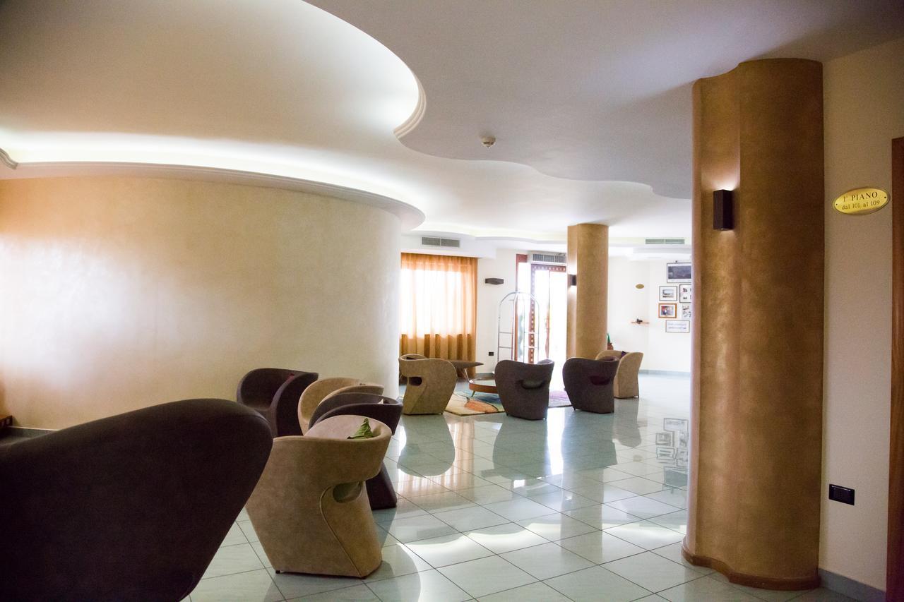 Hotel Agora Sure Hotel Collection By Best Western Lago Patria Eksteriør billede