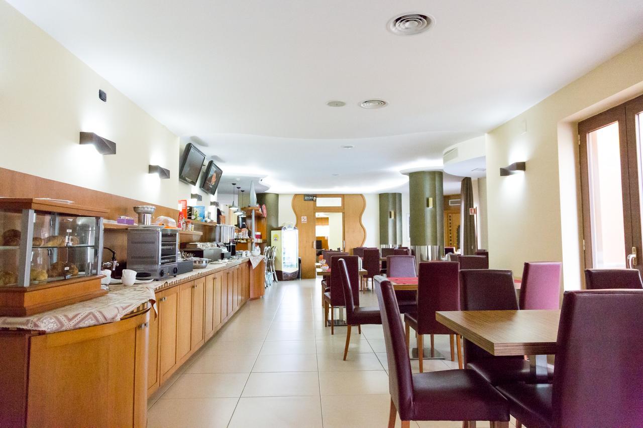 Hotel Agora Sure Hotel Collection By Best Western Lago Patria Eksteriør billede